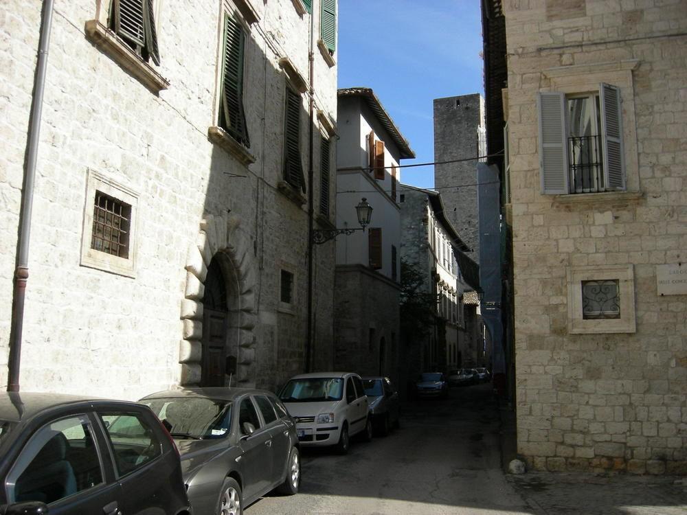 Language And Art Bed & Breakfast Ascoli Piceno Exterior photo