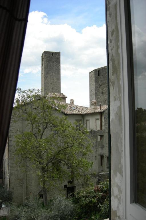 Language And Art Bed & Breakfast Ascoli Piceno Exterior photo