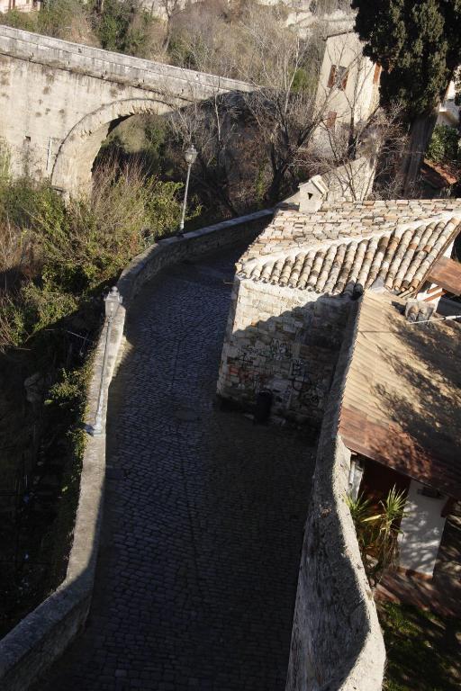 Language And Art Bed & Breakfast Ascoli Piceno Exterior photo